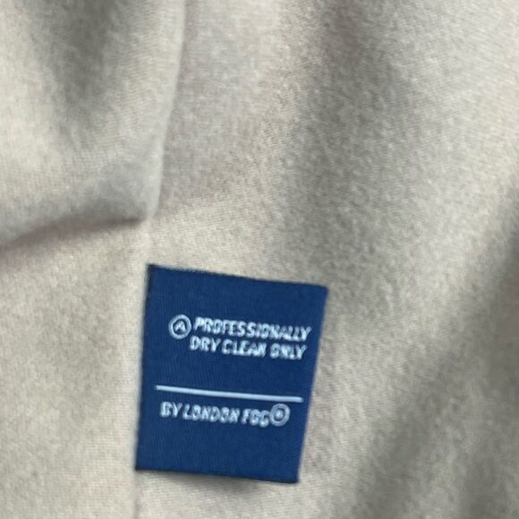 London Fog Limited Edition Beige Coat - Picture 11 of 16